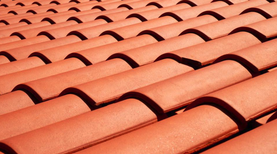 Roof replacement Dallas TX residential home with new asphalt shingles